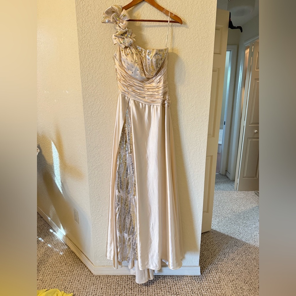 Tony Bowls 12 one shoulder gold wedding gown sequin satin pleated dress